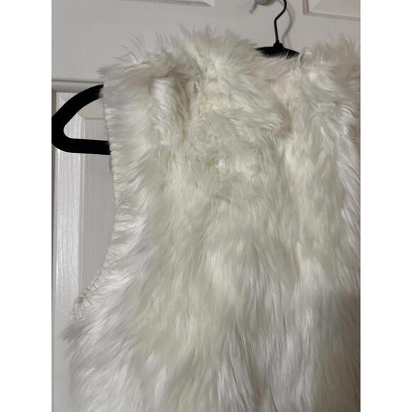 MNG White Faux Fur Hooded Vest with Ribbed Hem XS Coquette - Picture 3 of 7